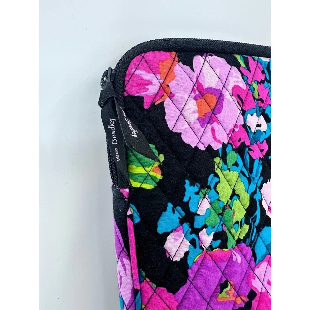 Vera Bradley Laptop Zipper Holder Floral Black‎